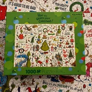 Aquarius How the Grinch Stole Christmas Puzzle - Green and White